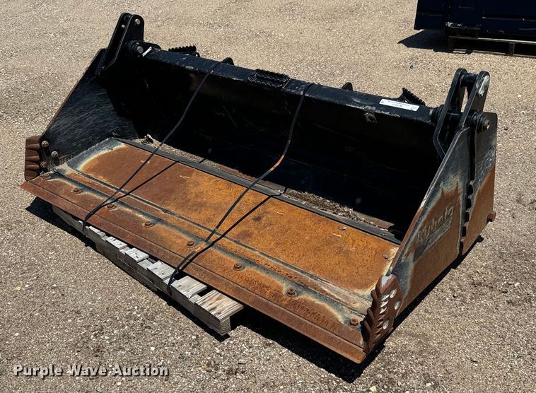 image for item NL9951 Kubota skid steer four-in-one bucket