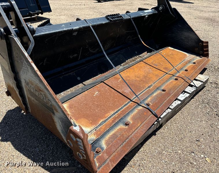 image for item NL9951 Kubota skid steer four-in-one bucket