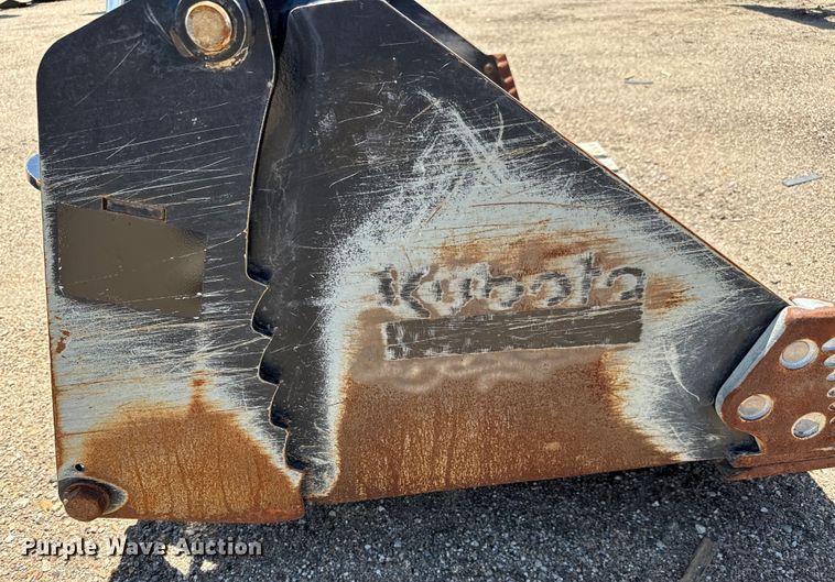 image for item NL9951 Kubota skid steer four-in-one bucket