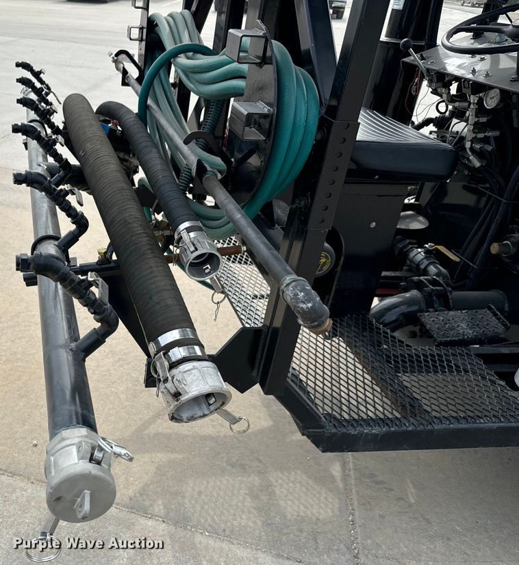 image for item NL9976 2019 Blastcrete DA-350 Seal coat applicator 