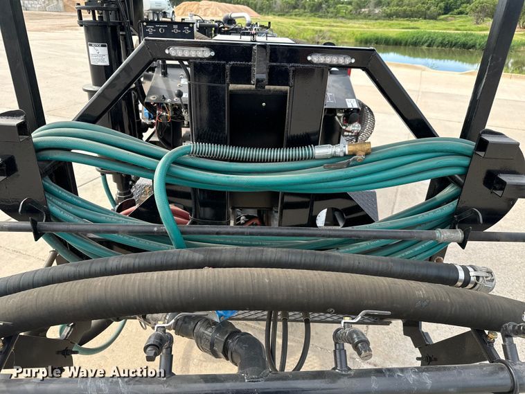 image for item NL9976 2019 Blastcrete DA-350 Seal coat applicator 