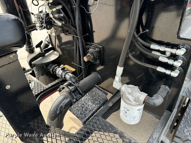 image for item NL9976 2019 Blastcrete DA-350 Seal coat applicator 