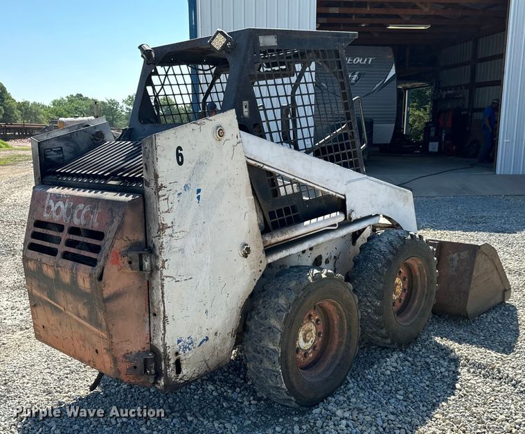 image for item NL9982 1983 Bobcat 743 skid steer loader