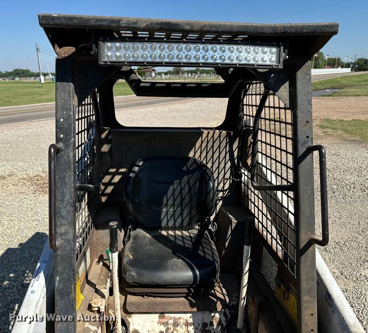 image for item NL9982 1983 Bobcat 743 skid steer loader