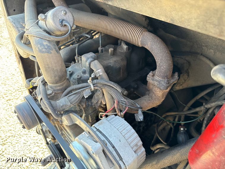 image for item NL9982 1983 Bobcat 743 skid steer loader