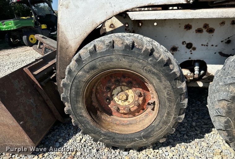 image for item NL9982 1983 Bobcat 743 skid steer loader