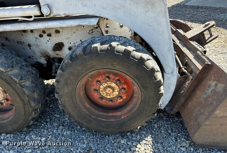 image for item NL9982 1983 Bobcat 743 skid steer loader