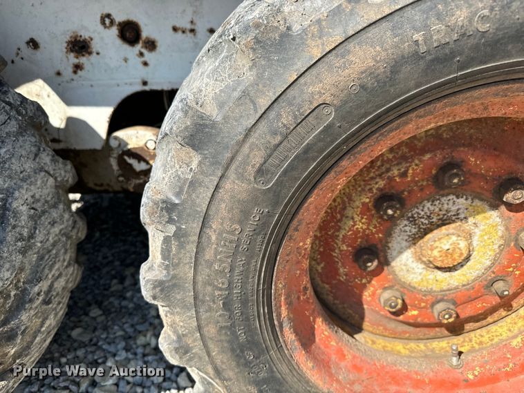 image for item NL9982 1983 Bobcat 743 skid steer loader