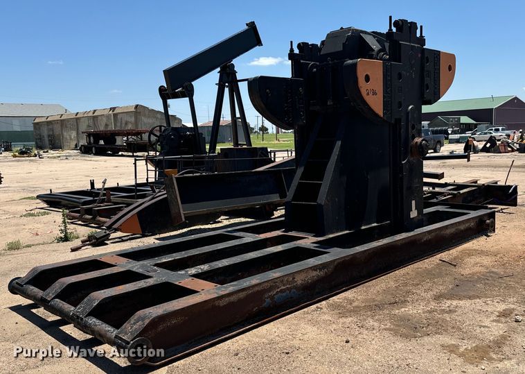 image for item NL9989 RigMaster 228 pump jack 