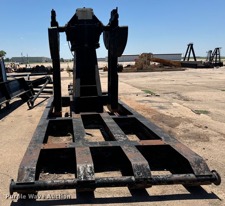 image for item NL9989 RigMaster 228 pump jack 