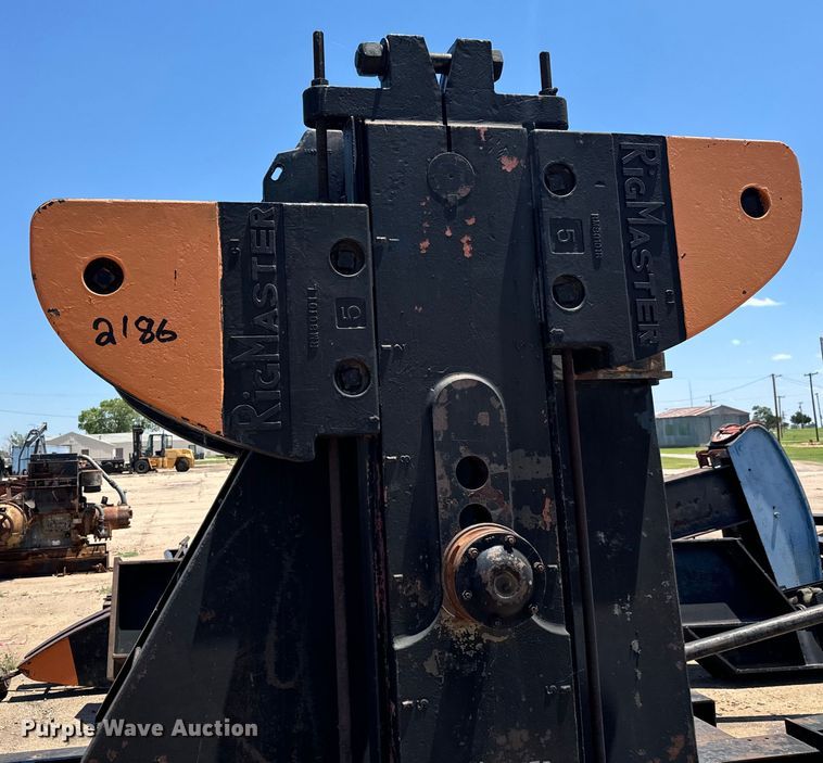 image for item NL9989 RigMaster 228 pump jack 