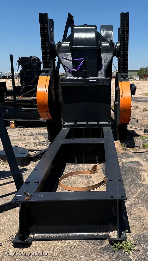 image for item NL9990 Lufkin 320 pump jack