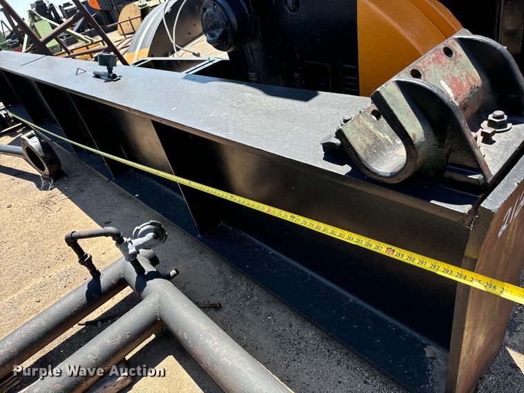 image for item NL9990 Lufkin 320 pump jack