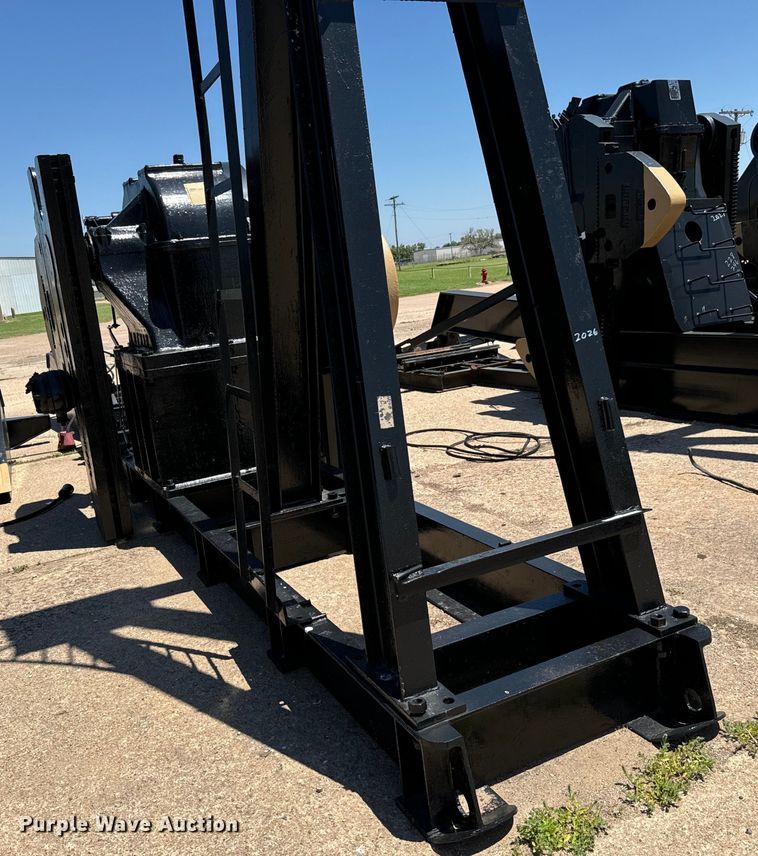 image for item NL9992 Lufkin TC320D  pump jack