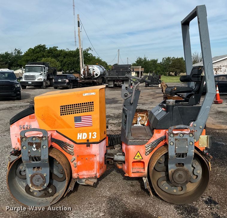 image for item NQ9569 Hamm HD13 double drum roller