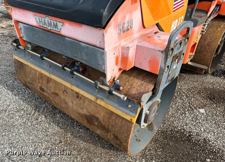 image for item NQ9569 Hamm HD13 double drum roller