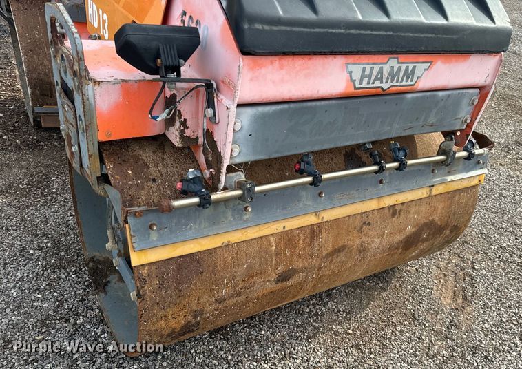 image for item NQ9569 Hamm HD13 double drum roller