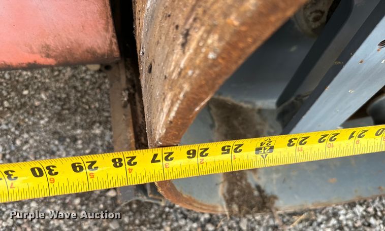 image for item NQ9569 Hamm HD13 double drum roller