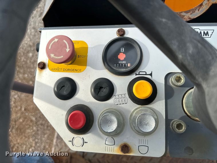 image for item NQ9569 Hamm HD13 double drum roller