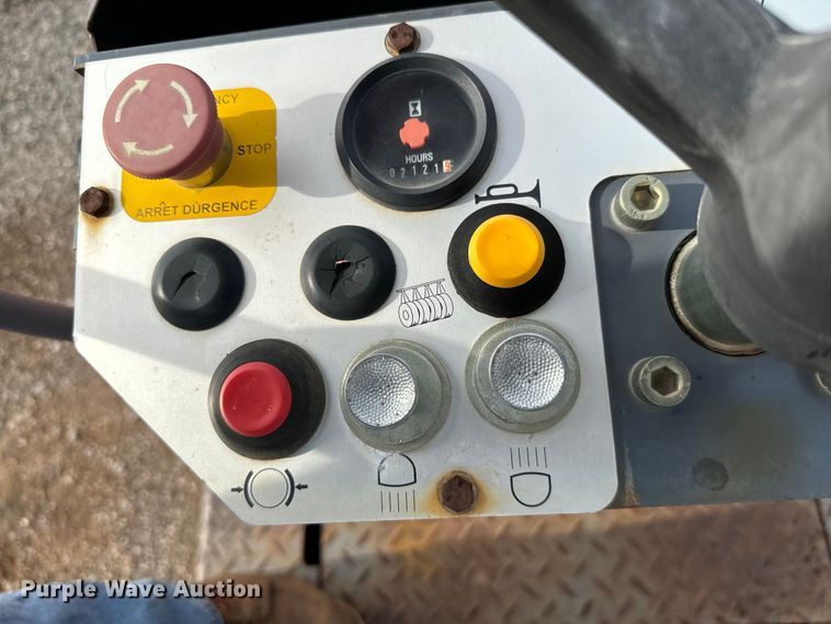 image for item NQ9569 Hamm HD13 double drum roller