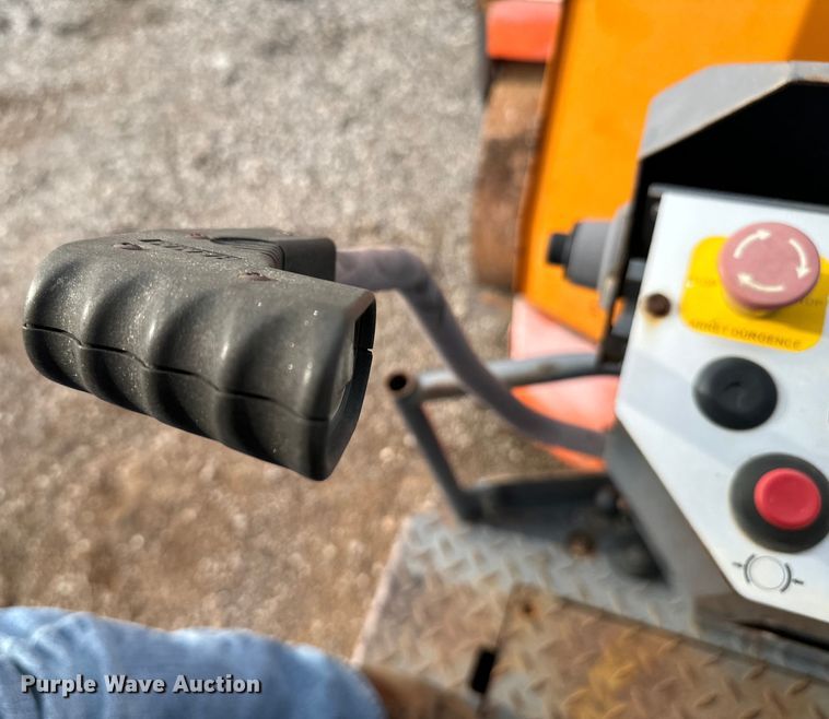 image for item NQ9569 Hamm HD13 double drum roller