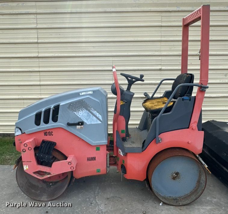 image for item NQ9570 2011 Hamm HD10C double drum roller