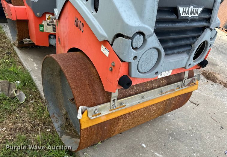 image for item NQ9570 2011 Hamm HD10C double drum roller