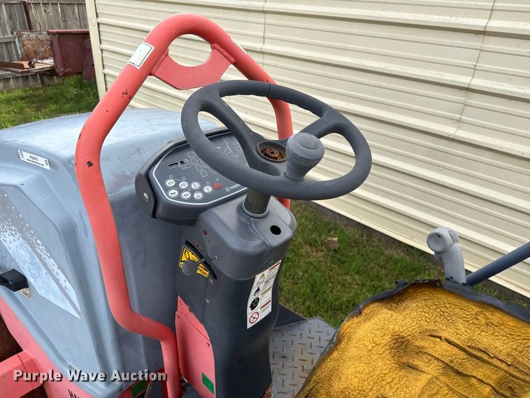 image for item NQ9570 2011 Hamm HD10C double drum roller
