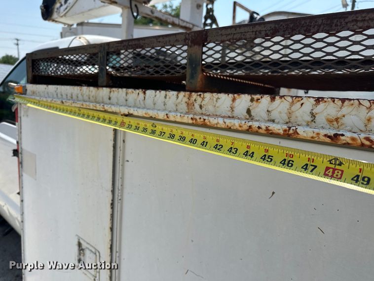 image for item NR9910 2003 Ford F350 Super Duty bucket truck