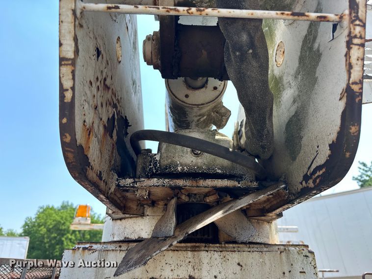 image for item NR9910 2003 Ford F350 Super Duty bucket truck