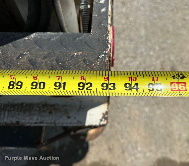 image for item NR9910 2003 Ford F350 Super Duty bucket truck