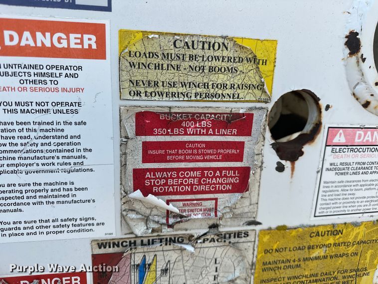 image for item NR9910 2003 Ford F350 Super Duty bucket truck