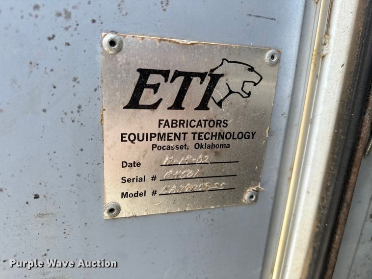 image for item NR9910 2003 Ford F350 Super Duty bucket truck