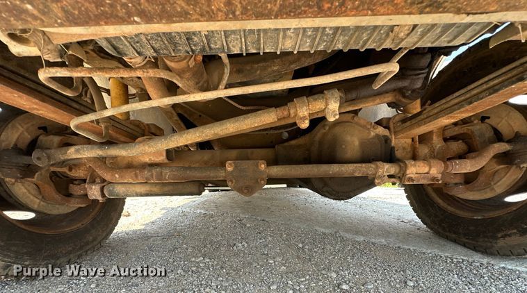 image for item NR9910 2003 Ford F350 Super Duty bucket truck