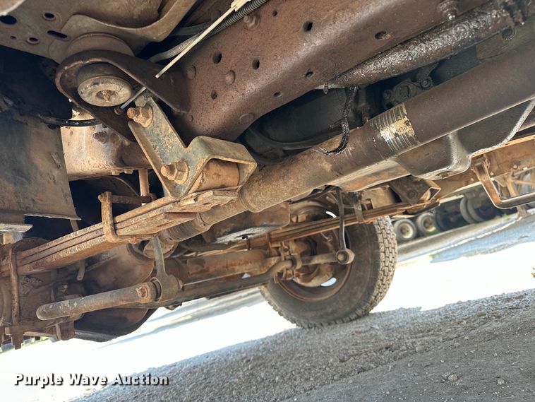 image for item NR9910 2003 Ford F350 Super Duty bucket truck