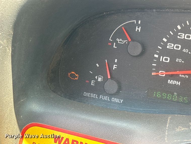 image for item NR9910 2003 Ford F350 Super Duty bucket truck