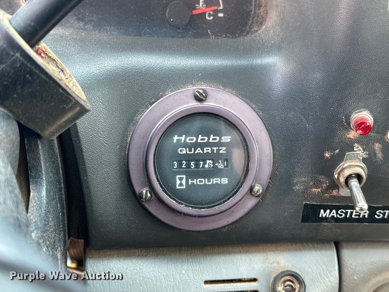 image for item NR9910 2003 Ford F350 Super Duty bucket truck