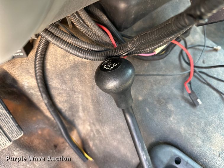 image for item NR9910 2003 Ford F350 Super Duty bucket truck