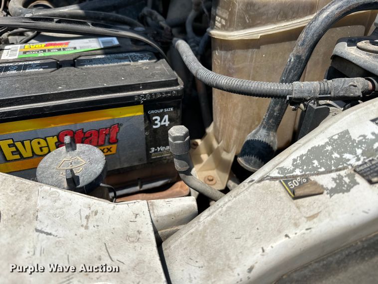 image for item NR9910 2003 Ford F350 Super Duty bucket truck