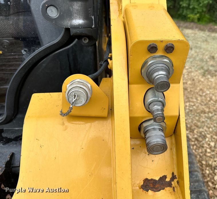 image for item NR9977 2018 Caterpillar  259D tracked skid steer loader