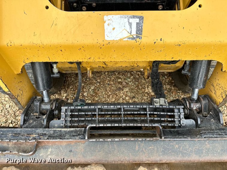 image for item NR9977 2018 Caterpillar  259D tracked skid steer loader