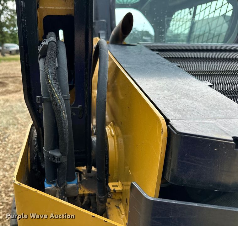 image for item NR9977 2018 Caterpillar  259D tracked skid steer loader