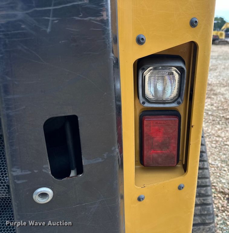 image for item NR9977 2018 Caterpillar  259D tracked skid steer loader