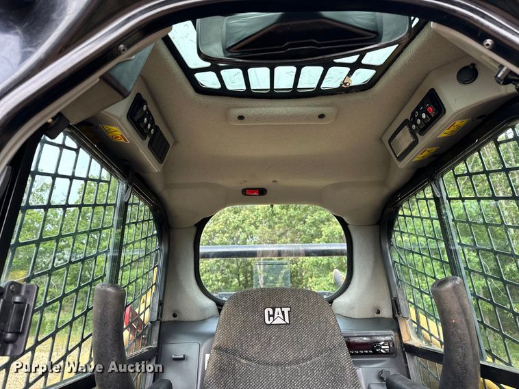 image for item NR9977 2018 Caterpillar  259D tracked skid steer loader