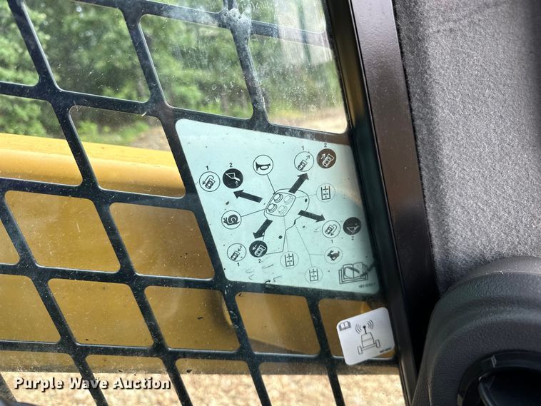 image for item NR9977 2018 Caterpillar  259D tracked skid steer loader