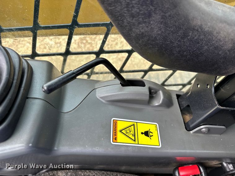 image for item NR9977 2018 Caterpillar  259D tracked skid steer loader