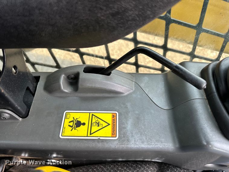 image for item NR9977 2018 Caterpillar  259D tracked skid steer loader