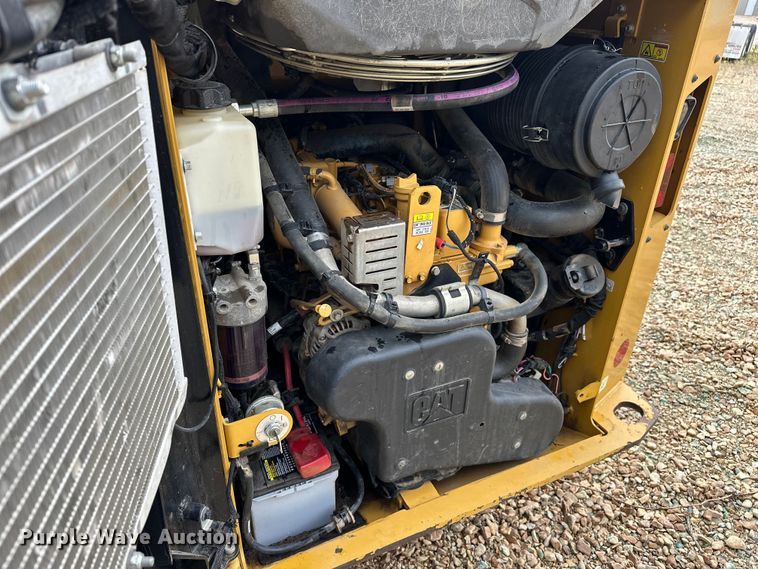 image for item NR9977 2018 Caterpillar  259D tracked skid steer loader