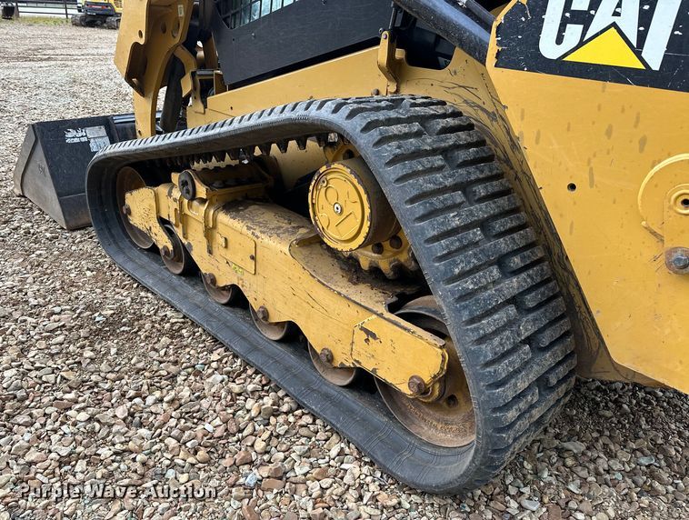 image for item NR9977 2018 Caterpillar  259D tracked skid steer loader
