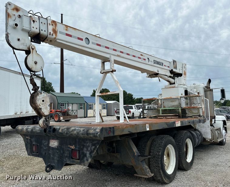 image for item NR9978 1992 Freightliner  FLD crane truck